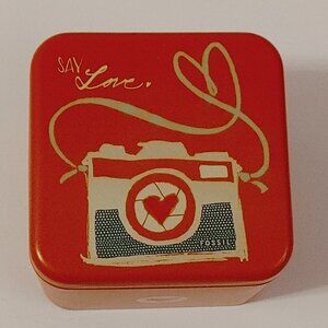 RETRO FOSSIL Watch TIN Heart Camera LOVE Beautiful Graphic Tin 2012